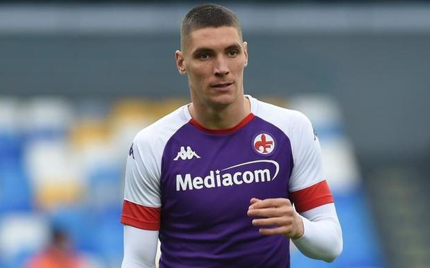 走在类似的 走在类似的