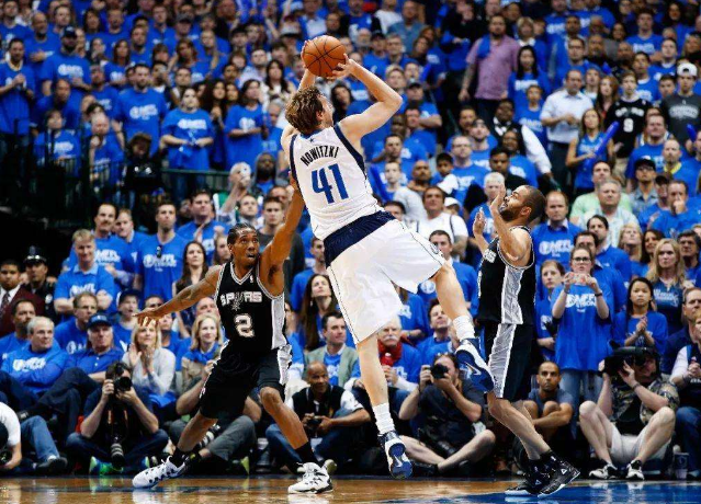 麦克罗伊和 麦克罗伊和