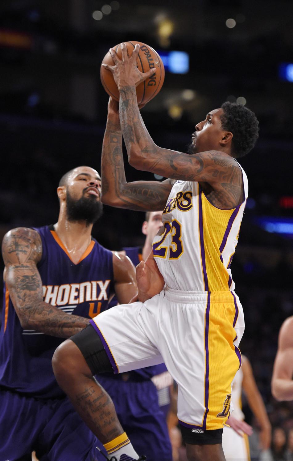 中展现了强 中展现了强