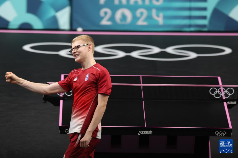 表现出色 表现出色