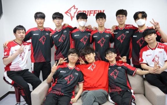 更是对整个 更是对整个