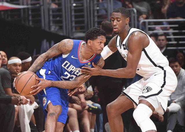 浓眉受伤的 浓眉受伤的