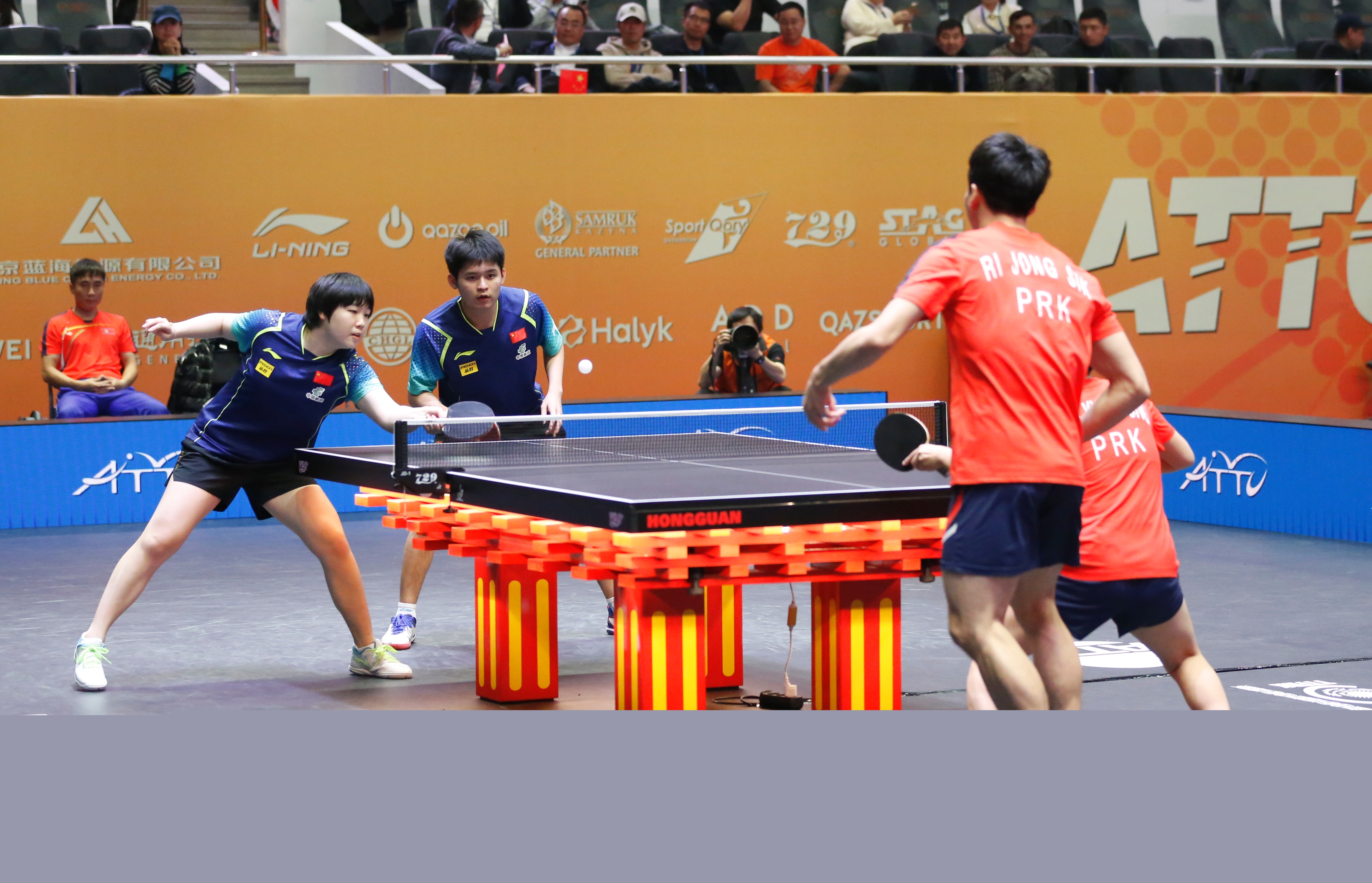 旧的人字拖 旧的人字拖