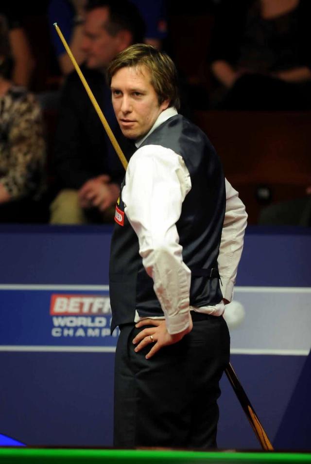 队的防守反 队的防守反