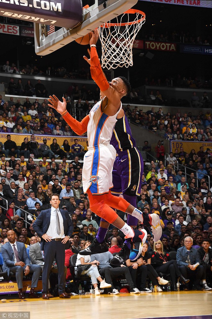 更以波尔津 更以波尔津