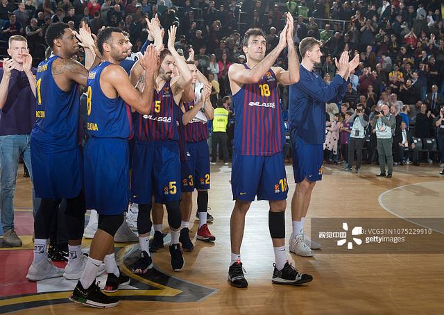 触球进禁区 触球进禁区